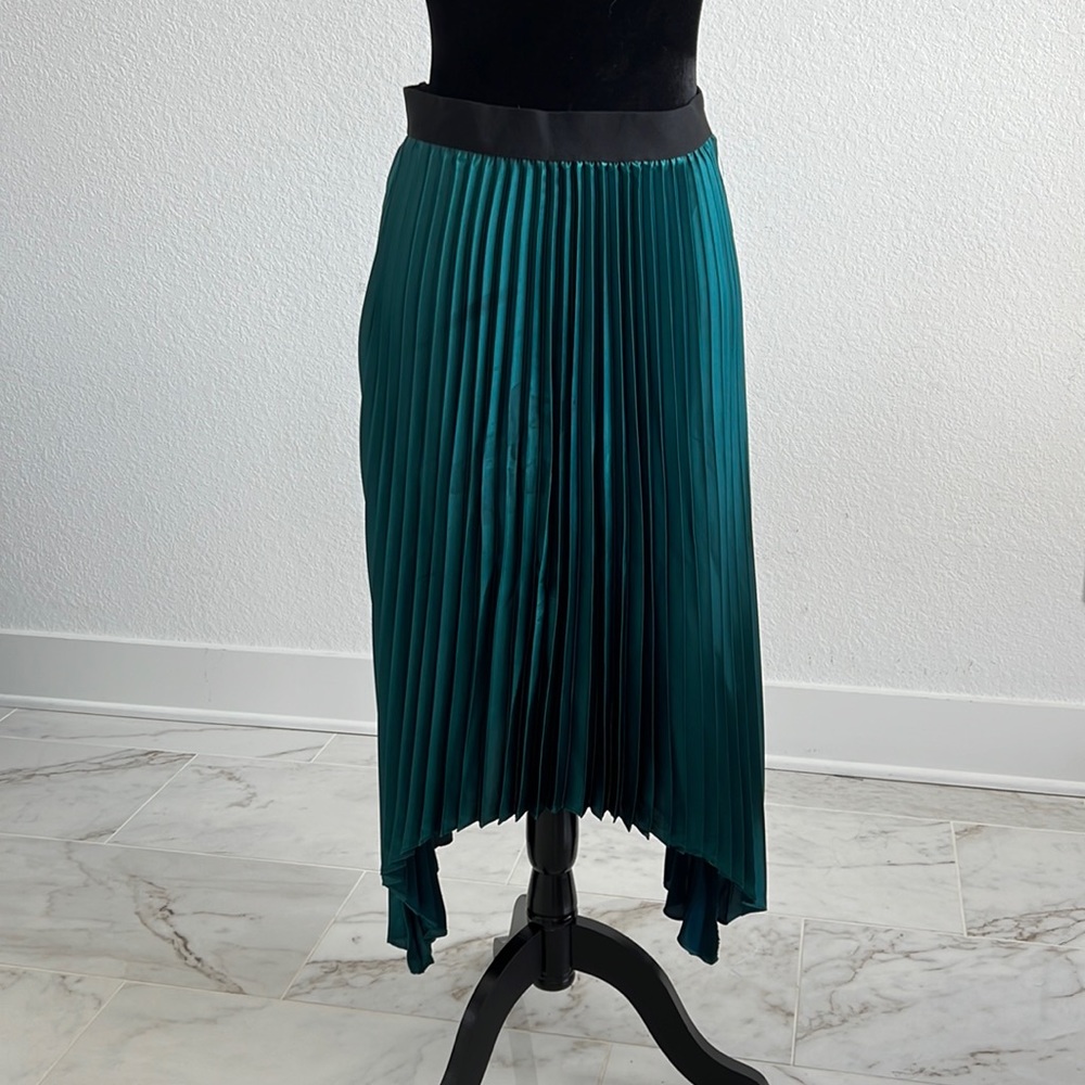 SHEIN Teal Pleated Midi Skirt with Handkerchief Hem